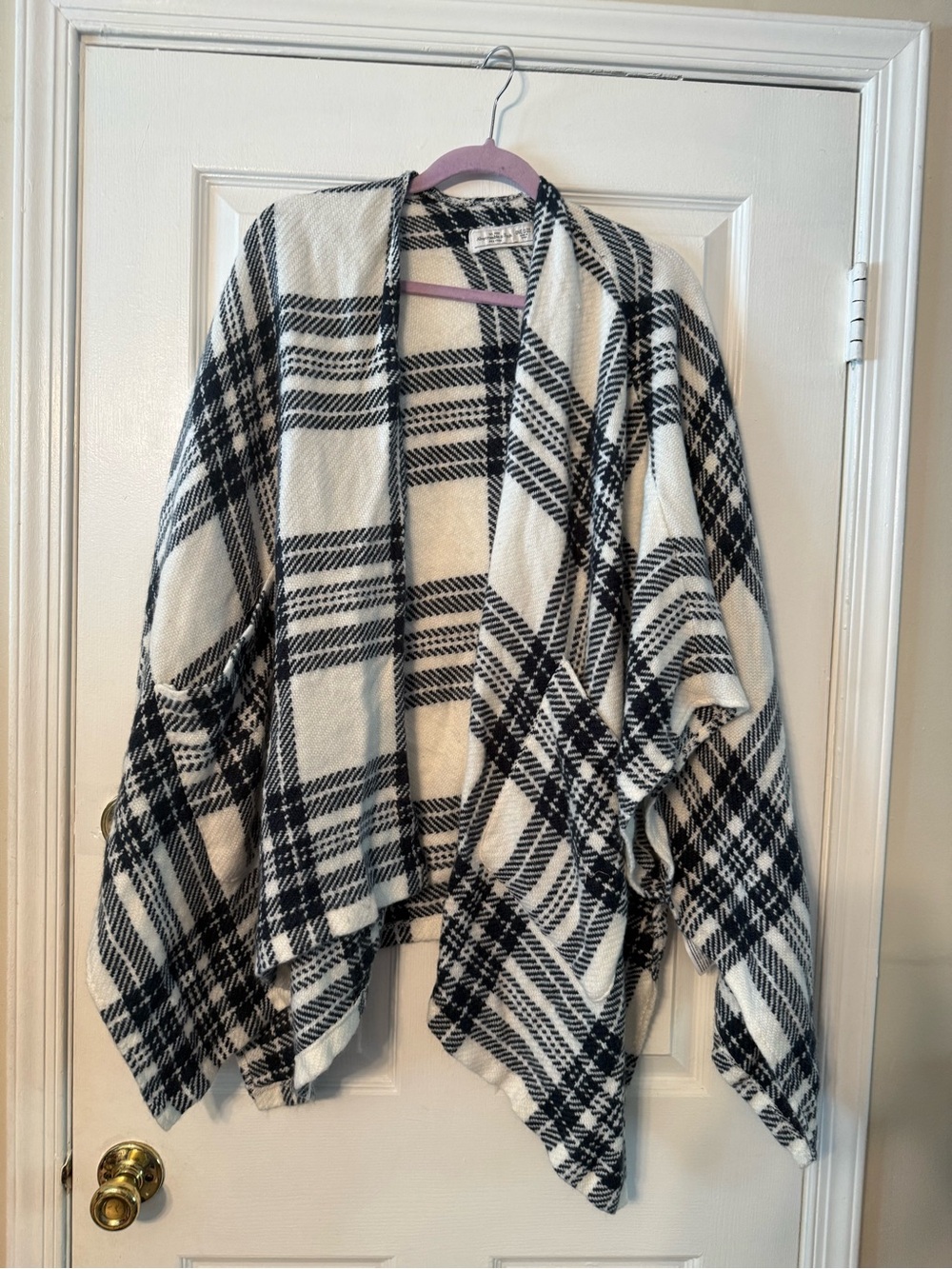 Abercrombie & Fitch Navy Blue  and White Plaid Open Poncho